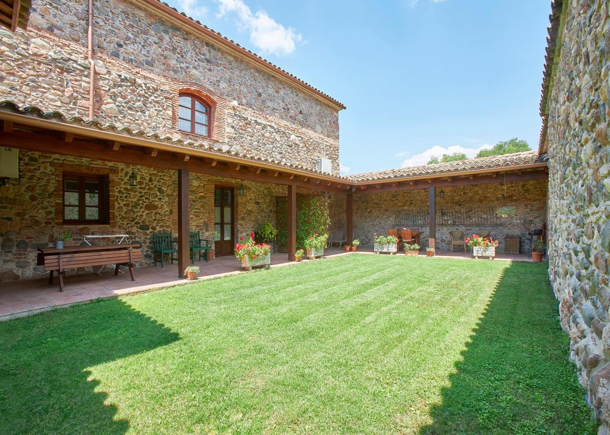 Mas Can Calet Aparthotel Les Franqueses del Valles ภายนอก รูปภาพ